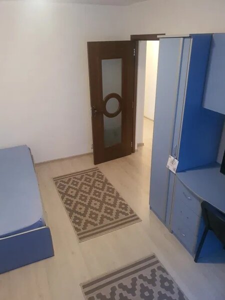 Lacul Tei, Domino Plaza, langa parcul Tei si Circului